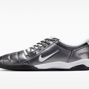 Nike Total 90 Gray and Black Athletic Shoes
